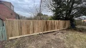 Round top posts & capping close board installed in Horam. Round top posts & capping close board installed in Horam.